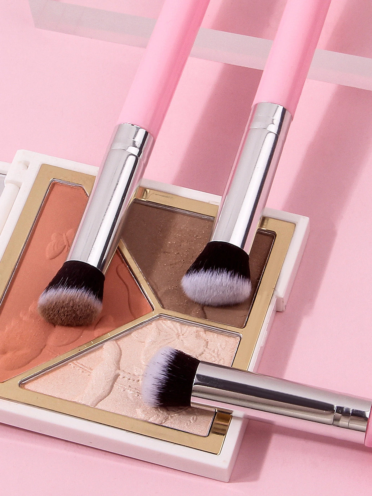 Round Head Blush, Concealer & Highlighter Brush Set of 3