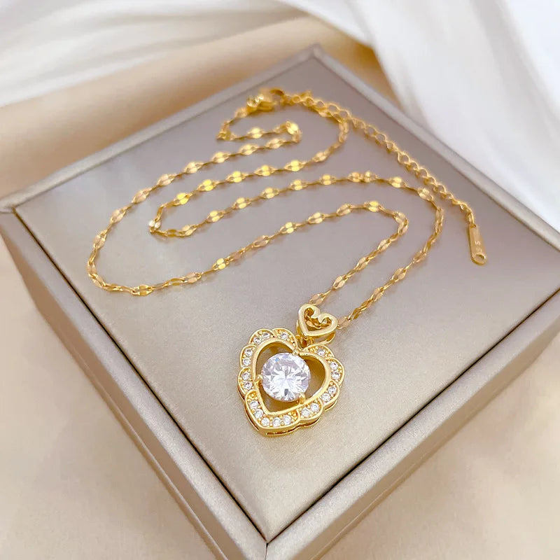 Women's Gold Heart Pendant Necklace – Stainless Steel Choker Pendant Necklace Nixie