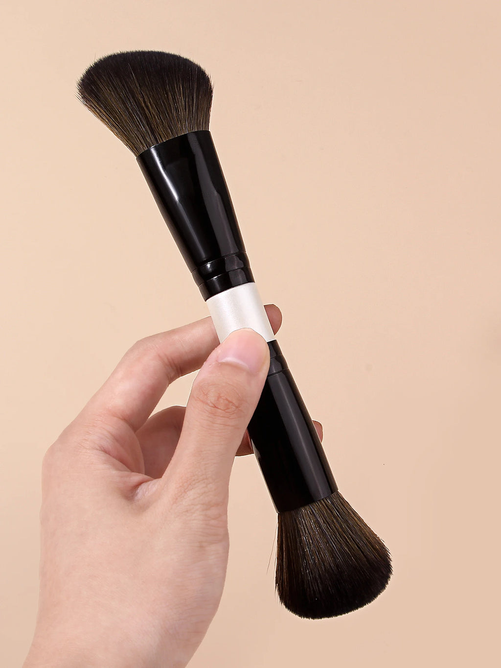 Dual-Ended Makeup Brush – Foundation, Powder, Blush & Contour Makeup Brush Nixie