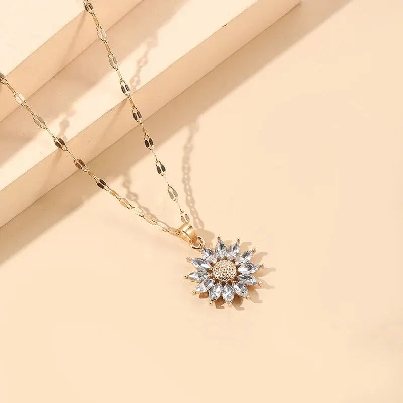 Gold Flower Pendant Necklace with Zirconia – Women's Jewelry Pendant Necklace Nixie