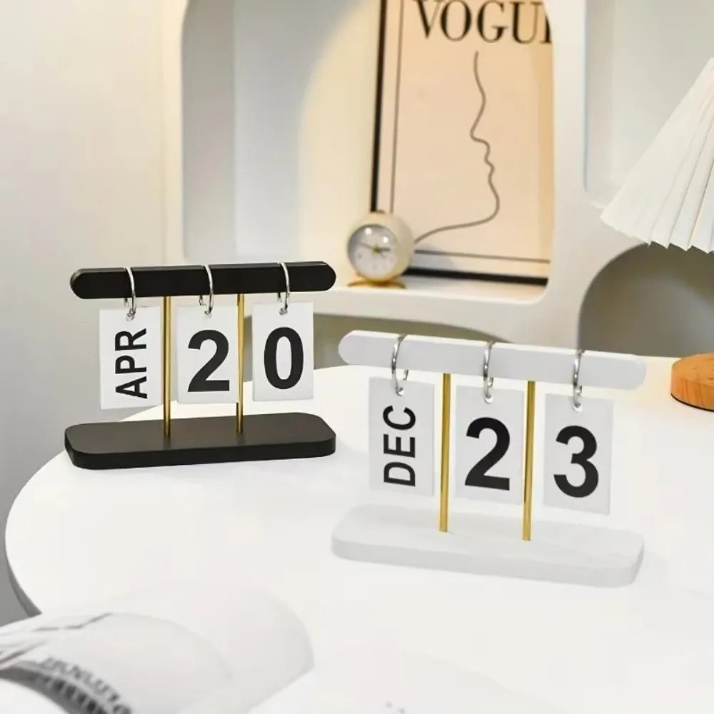 Wooden Flip Desk Calendar – Minimalist Perpetual Home Decor