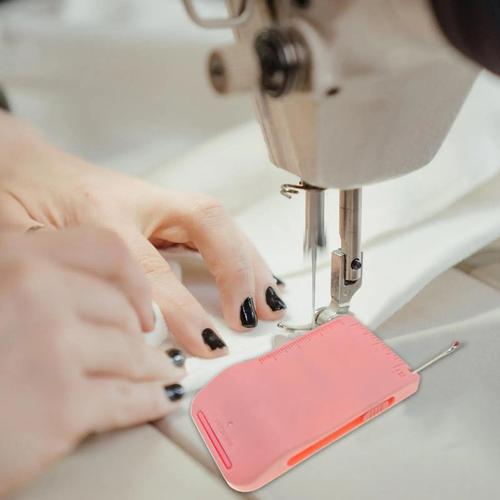 Magnetic Seam Guide with Built-In Seam Ripper & Scale | Sewing