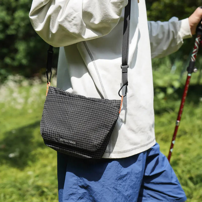 Men's Color-Block Crossbody Bag – Lightweight Hiking Shoulder Bag Crossbody Shoulder Bag Nixie