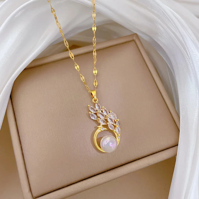 Peacock Pendant Necklace Gold Stainless Steel Choker for Women Pendant Necklace Nixie