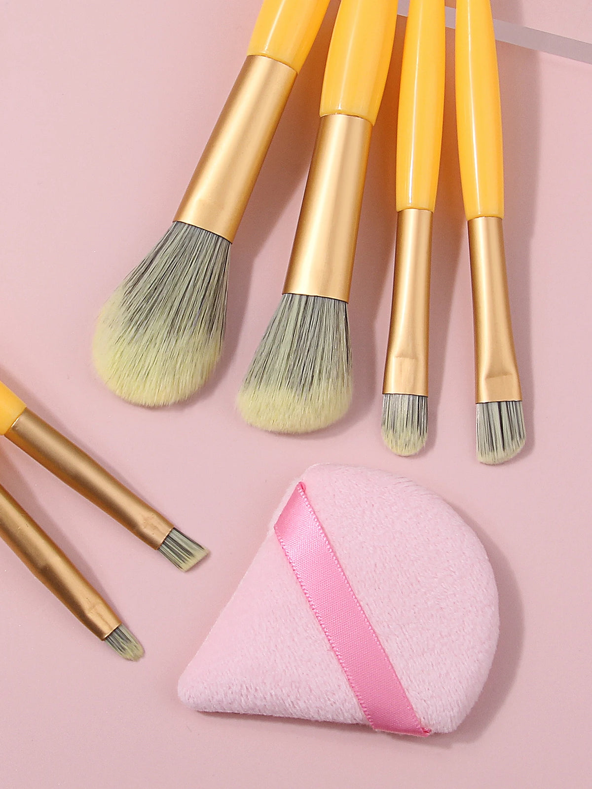 7-Piece Mini Soft Makeup Brush Set – Foundation & Blush Brushes Makeup Brush Set Nixie