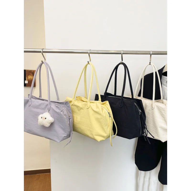 Korean-Style Large Capacity Lightweight Nylon Handbag for Women