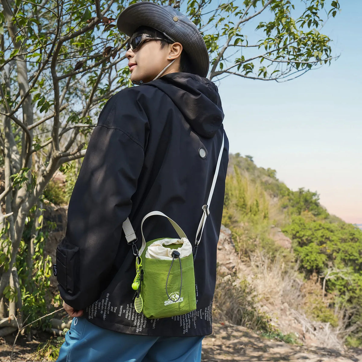 Nixie Drawstring Water Bottle Crossbody Bag – Nylon Crossbody Sports Bag Nixie Green (No Charm)