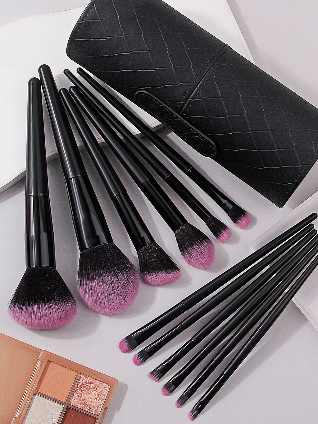 13-Piece Makeup Brush Set with Black Storage Bucket Makeup Brush Set Nixie