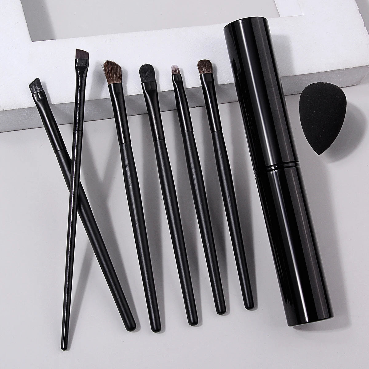 8-Piece Eyeshadow Brush Set with Storage Tube & Sponge Eye Makeup Brush Set Nixie black