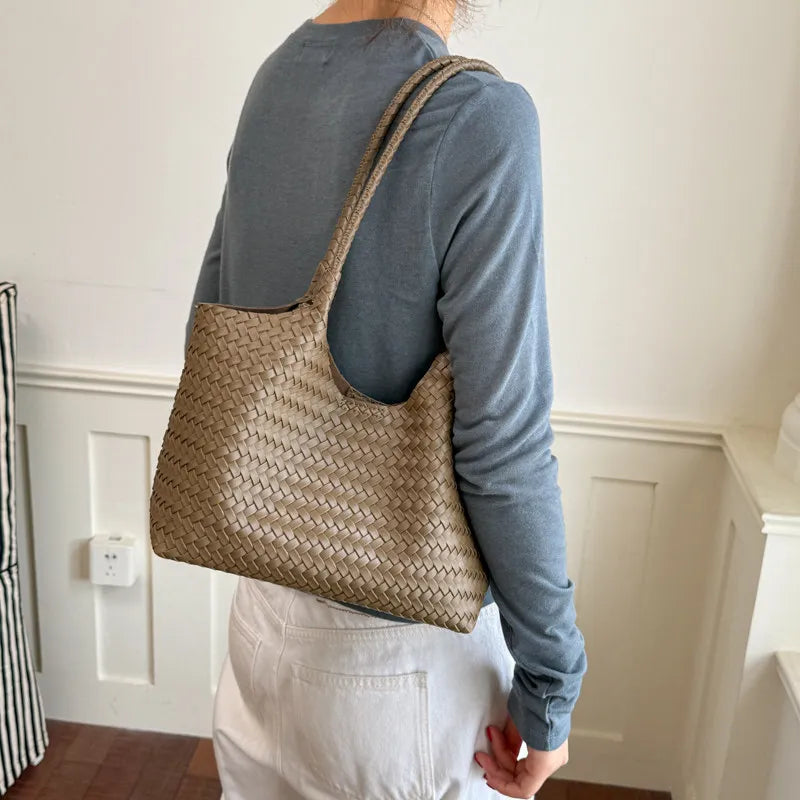 Maillard Retro Woven Shoulder Bag – Large Capacity Women's Tote Women's Shoulder Bag Nixie