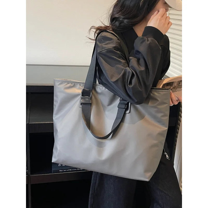 Nixie Minimalist Women's Waterproof Nylon Tote Bag | Large