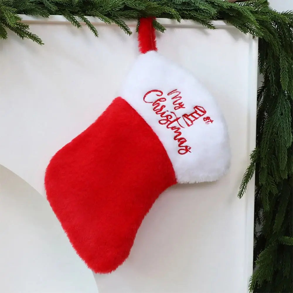 Christmas Hat & Sock Gift Set – Plush Xmas Holiday Party Christmas Gift Set Nixie