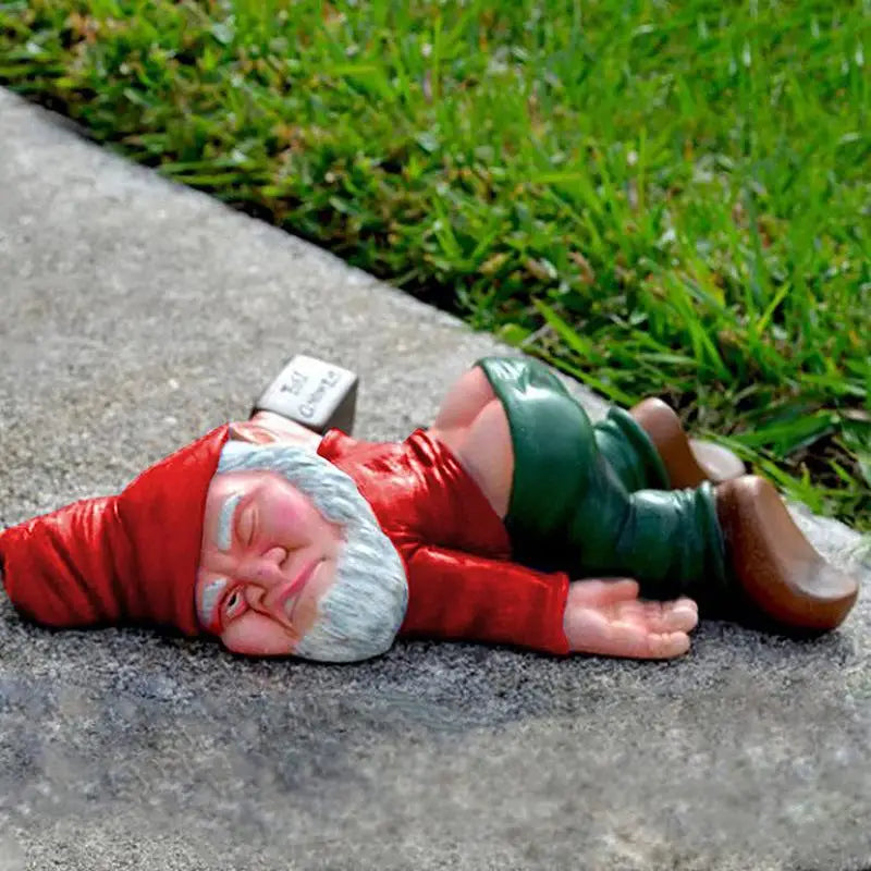 Funny Drunk Garden Gnome Resin Figurine – Outdoor Statue Garden Gnome Statue Nixie