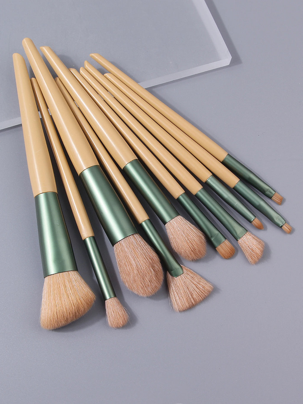 10-Piece Beginner Makeup Brush Set with Glitter Storage Bucket Makeup Brush Set Nixie