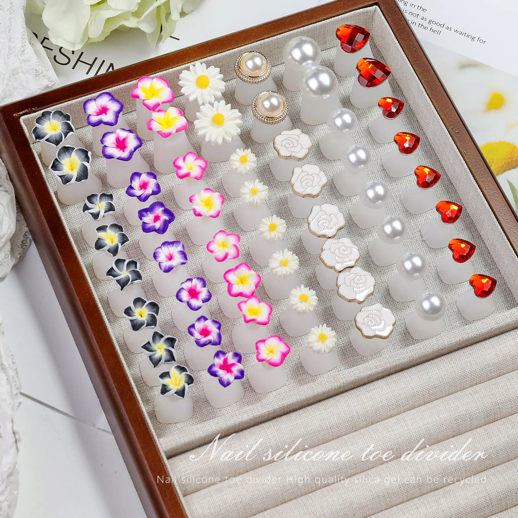 8PCS Daisy Rhinestone Silicone Toe Separators – Pedicure Tool Toe Separators Nixie