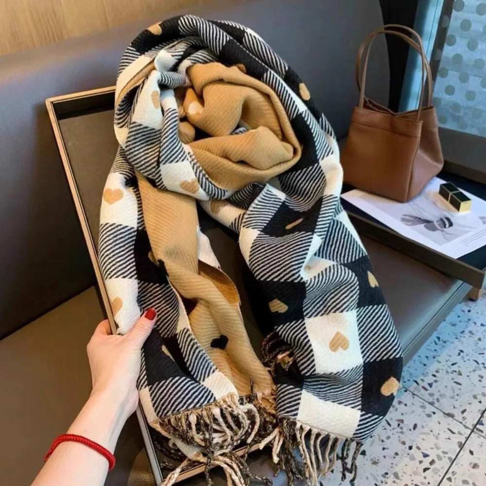 Women's Love Heart Plaid Tassel Scarf – Imitation Cashmere Women's Scarf Shawl Nixie Black