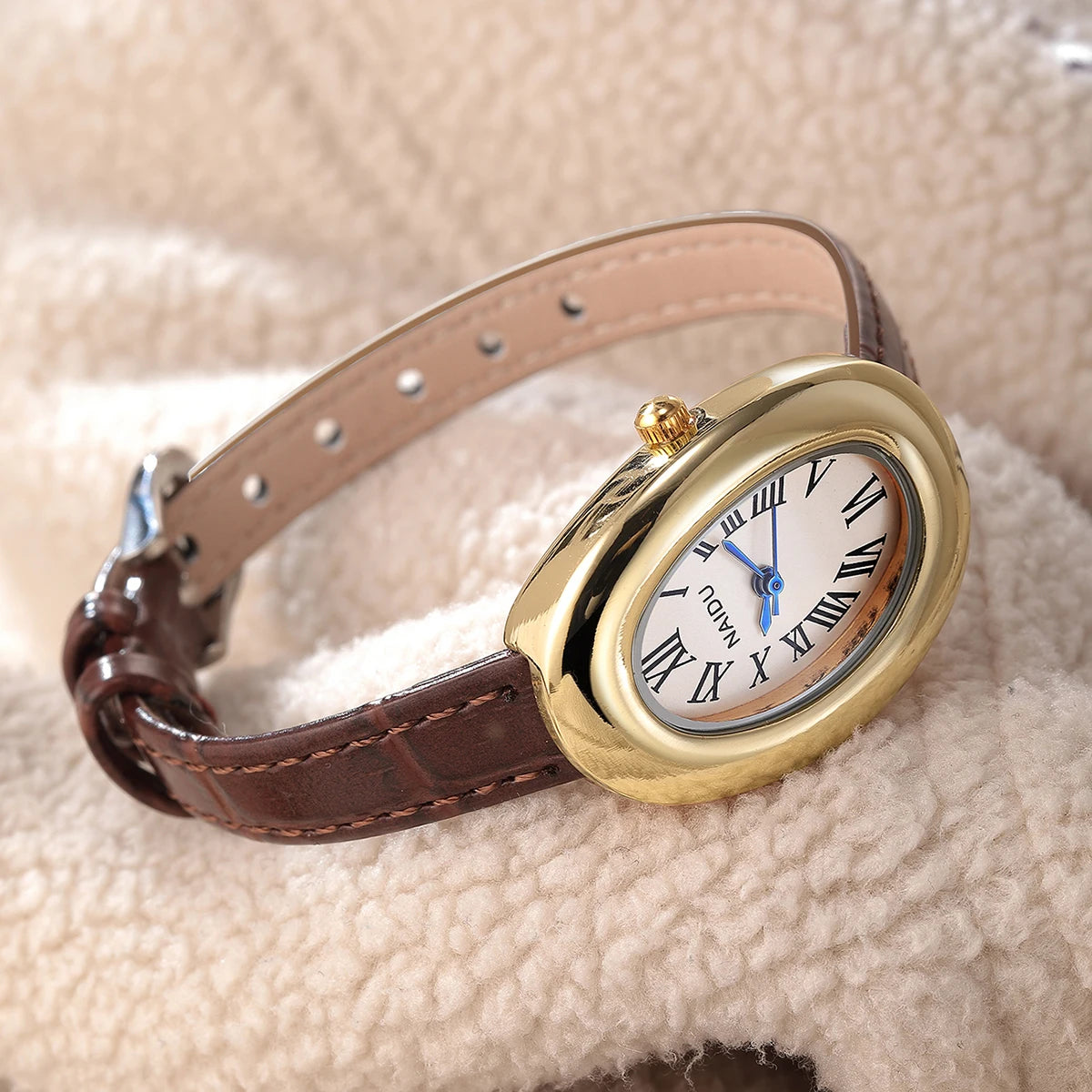 Naidu Retro Quartz Watch – Leather Band Numberless Dial Quartz Wristwatch Nixie