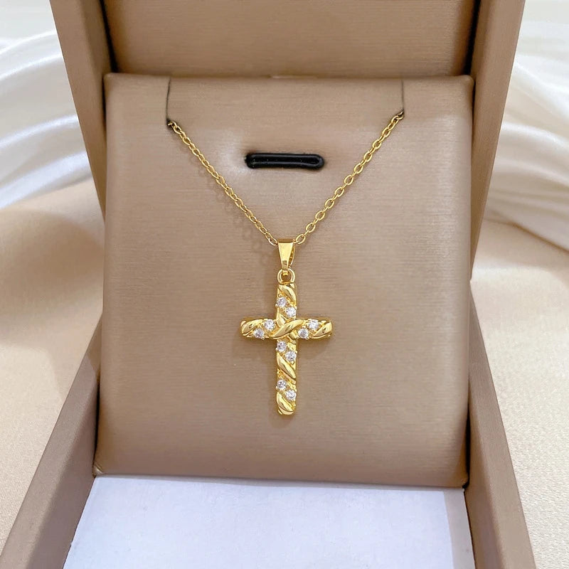 Women's Gold Cross Pendant Necklace – Stainless Steel Choker Pendant Necklace Nixie
