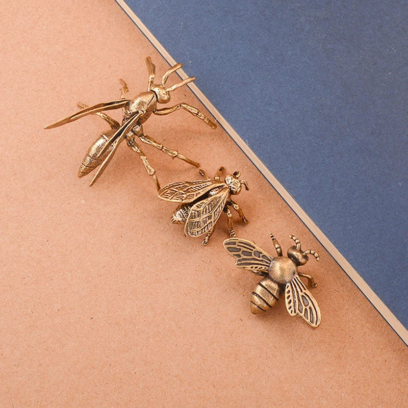 Brass Bee Figurine Miniature Antique Copper Desk Ornament Miniature Figurine Nixie