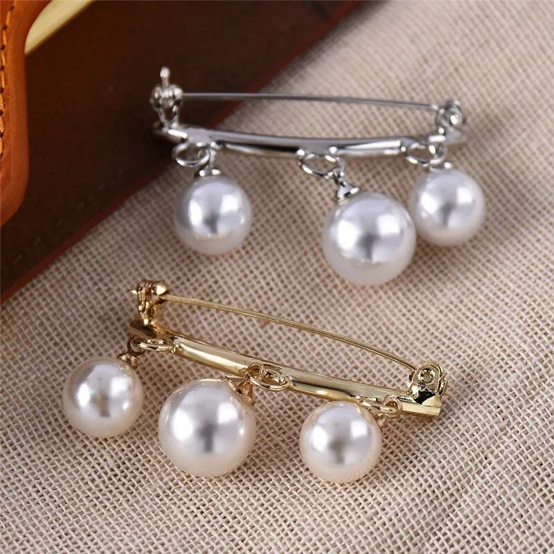 2pcs Pearl Pendant Brooch Set – Unisex Anti-Slip Corsage Pin Brooch Pin Set Nixie