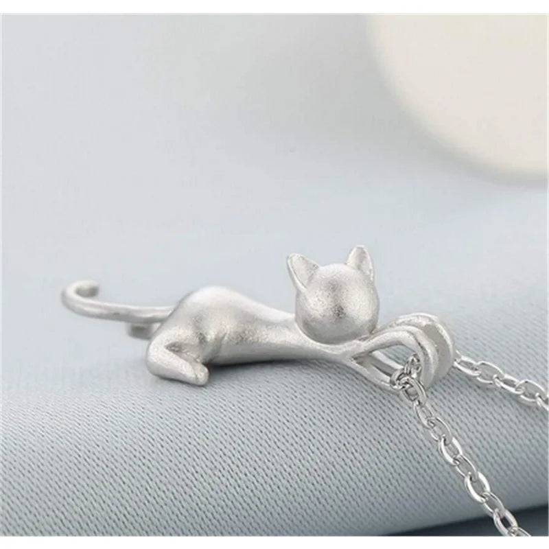 White Cat Charm Pendant Necklace – Trendy Zinc Alloy Jewelry Pendant Necklace Nixie