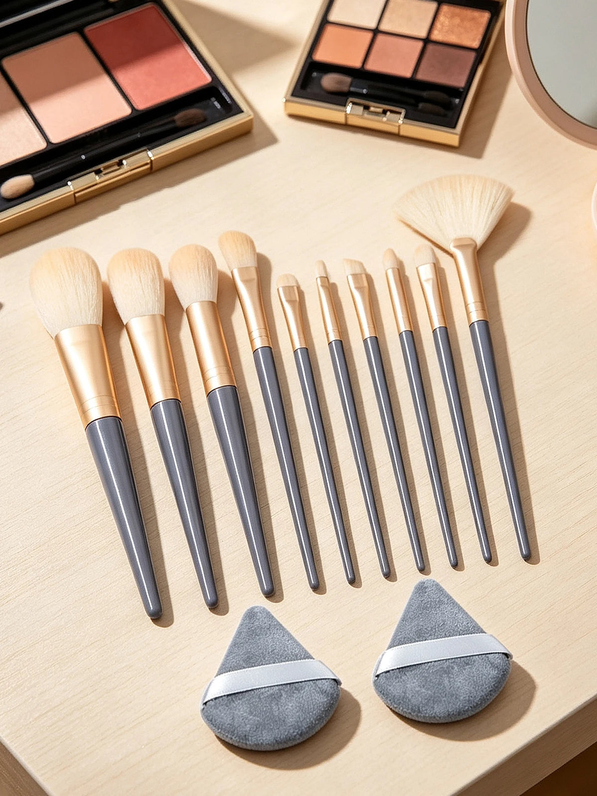 12Pc Professional Makeup Brush Set with 2 Triangle Puffs Makeup Brush Set Nixie
