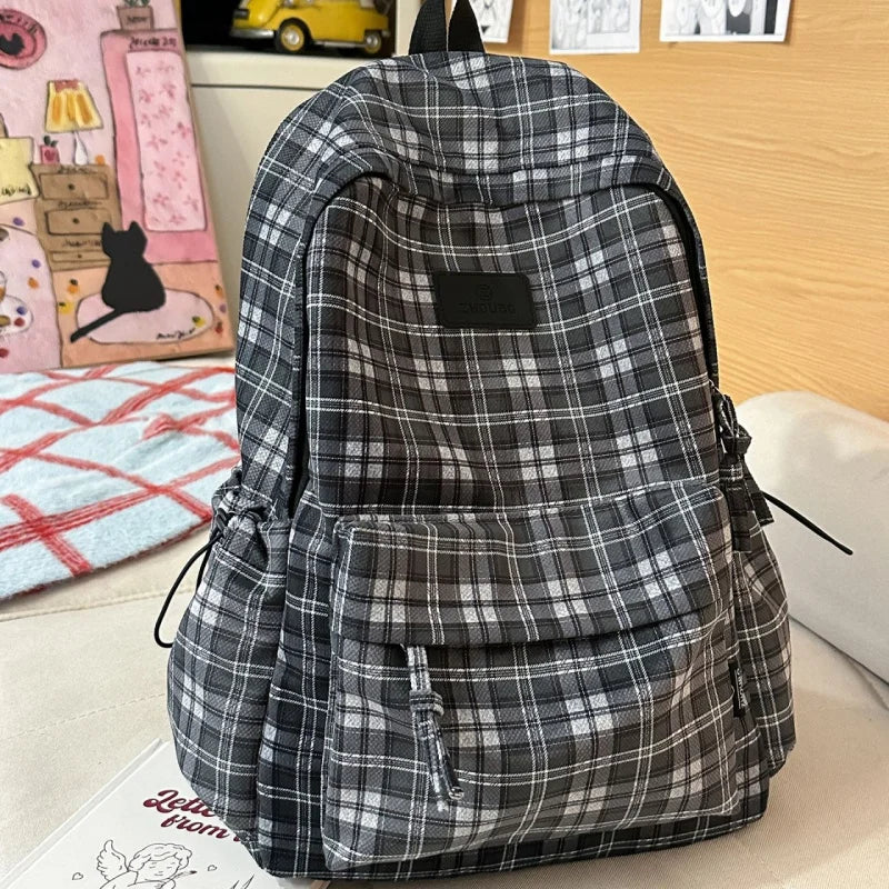 Vintage Plaid College Backpack – Lightweight Stylish Schoolbag College Backpack Nixie