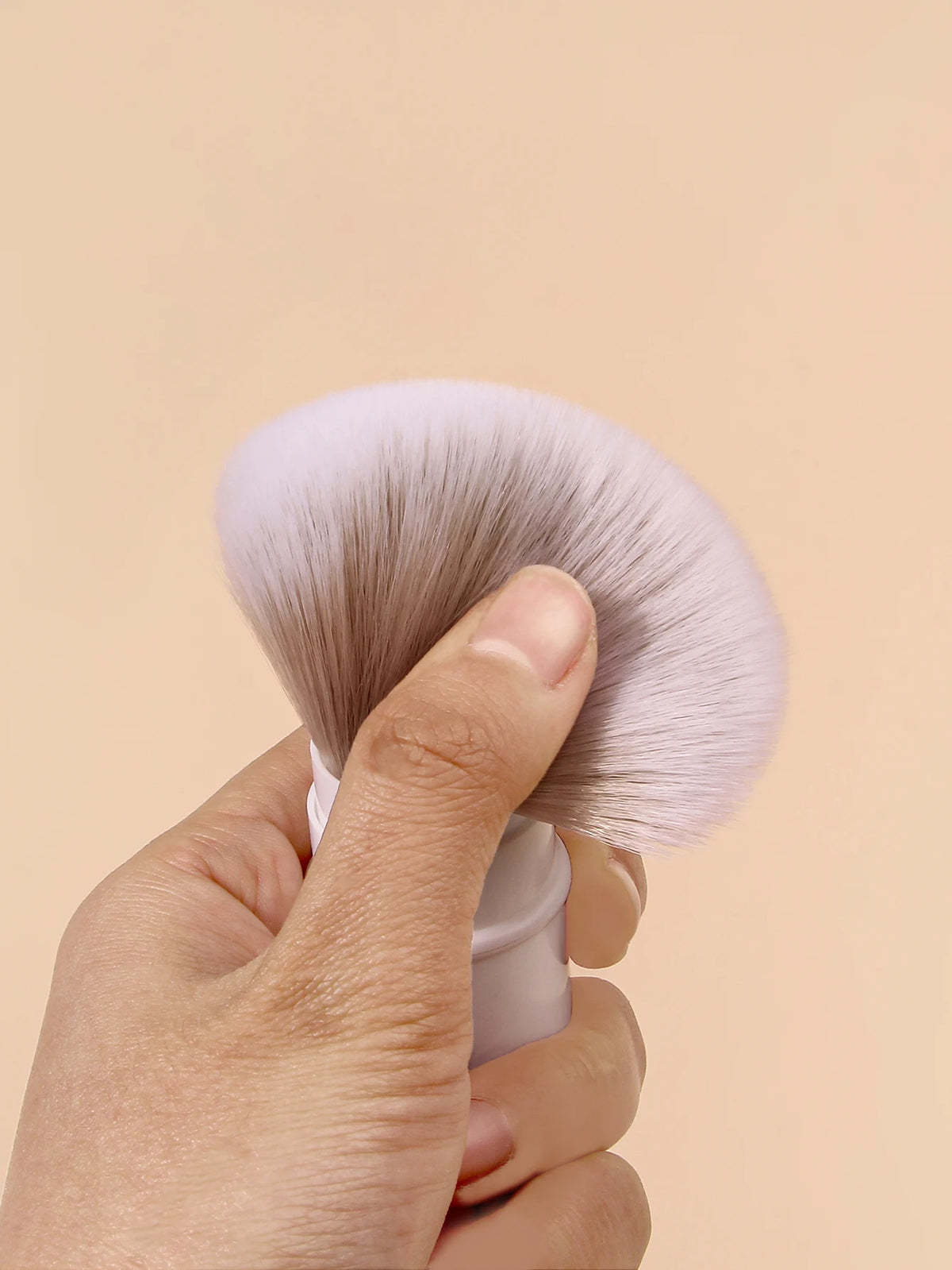 Telescopic Portable Makeup Brush – Powder, Blush & Contour