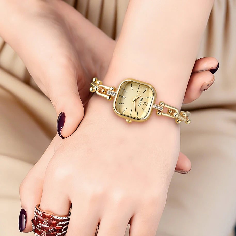Gold Bohemian Retro Women's Quartz Watch – Roman Numeral Women's Fashion Watch Nixie