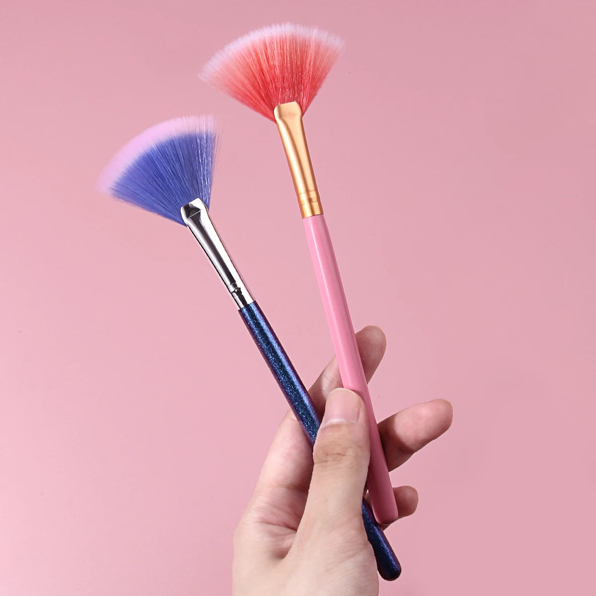 Fan Highlight & Contour Brush – Loose Powder Blending Tool Makeup Brush Set Nixie