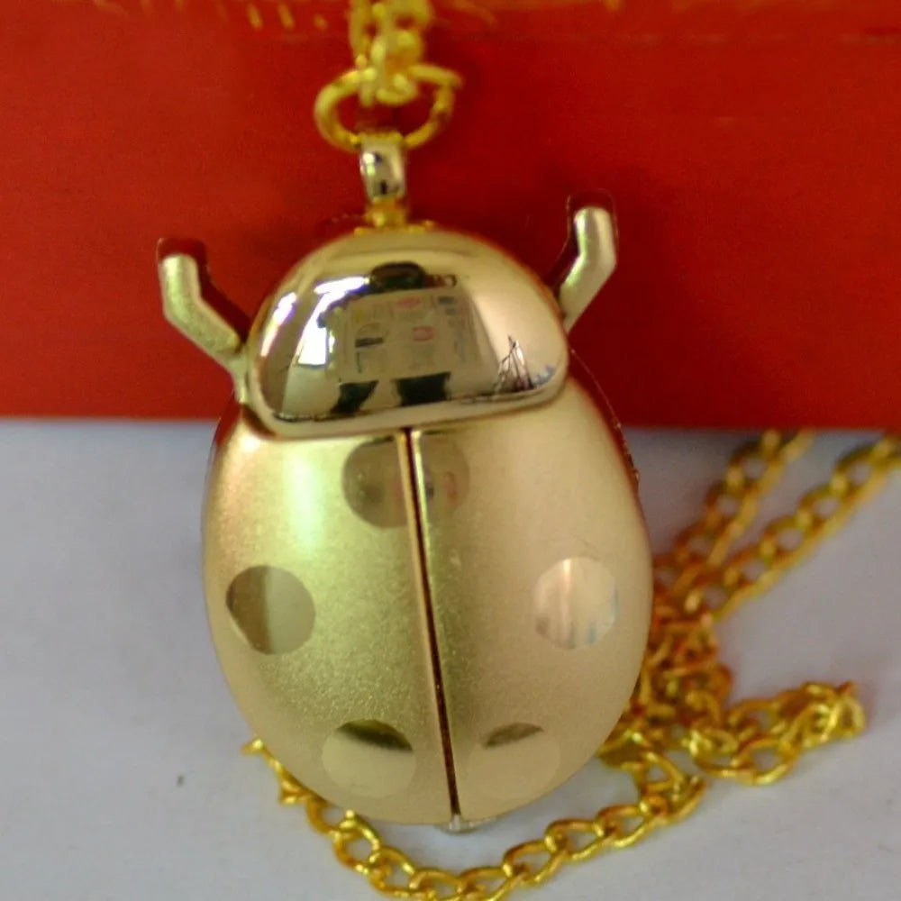 Cute Ladybug Pocket Watch with Chain – Quartz Beetle Design Pocket Watch Nixie Gold