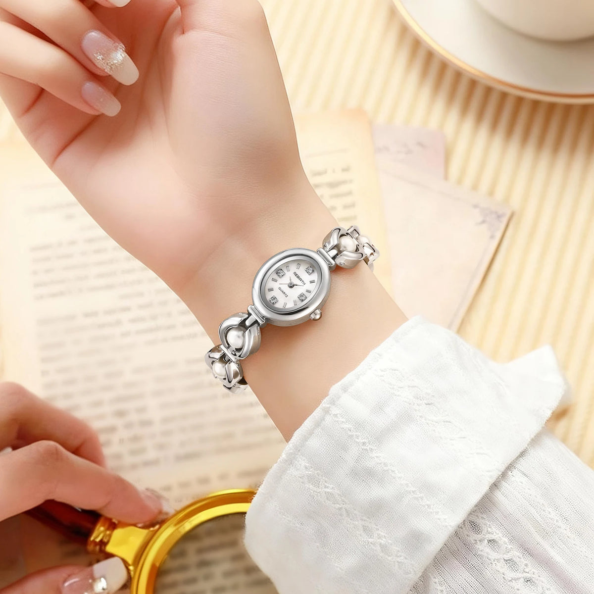 REBIRTH Stainless Steel Quartz Watch – Minimalist Style Quartz Wristwatch Nixie