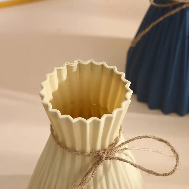 Pleated Origami Foldable Flower Vase | Modern Minimalist Décor Decorative Flower Vase Nixie