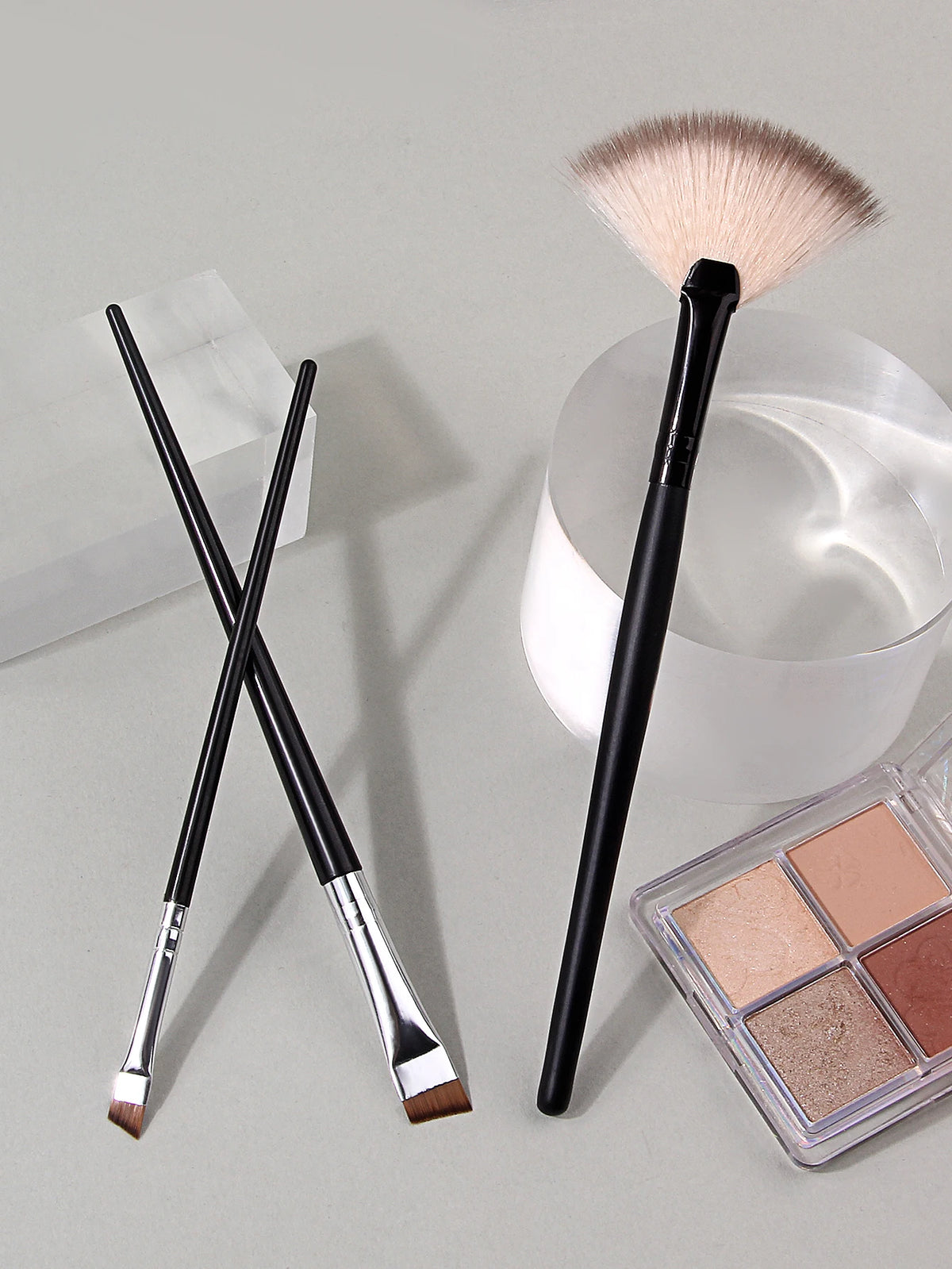Nixie 3-Piece Makeup Brush Set – Highlighter, Eyebrow & Eyeliner Makeup Brush Set Nixie