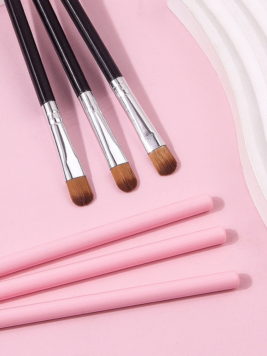 6-Piece Eyeshadow Brush Set – Blending & Concealer Brushes Eyeshadow Brush Set Nixie
