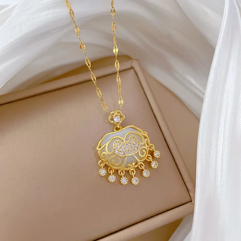 Luxury Tassel Lock Zircon Pendant Necklace | Gold Collarbone Chain Pendant Necklace Nixie