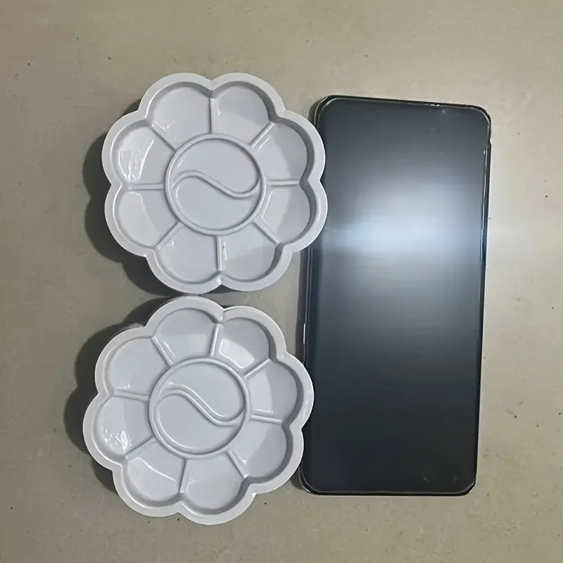 30Pcs Mini Flower-Shaped Plastic Palette Set for Art Mixing