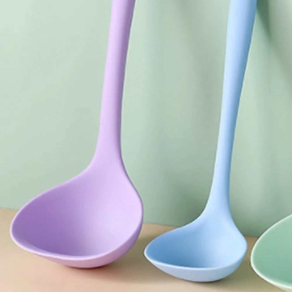 Soft Silicone Soup Ladle – Non-Scratch, Heat-Resistant Spoon Silicone Soup Ladle Nixie
