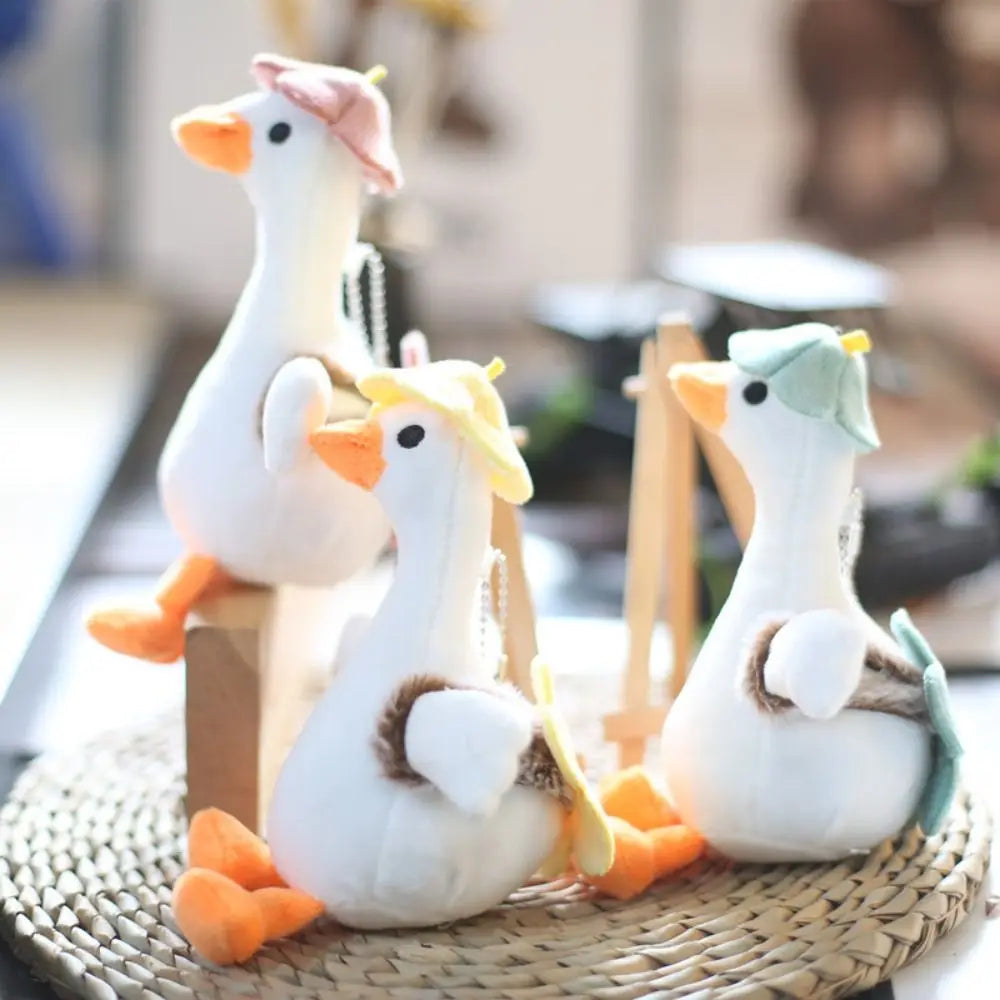 Cute Plush White Goose Keychain – Soft Cartoon Animal Charm Plush Keychain Charm Nixie