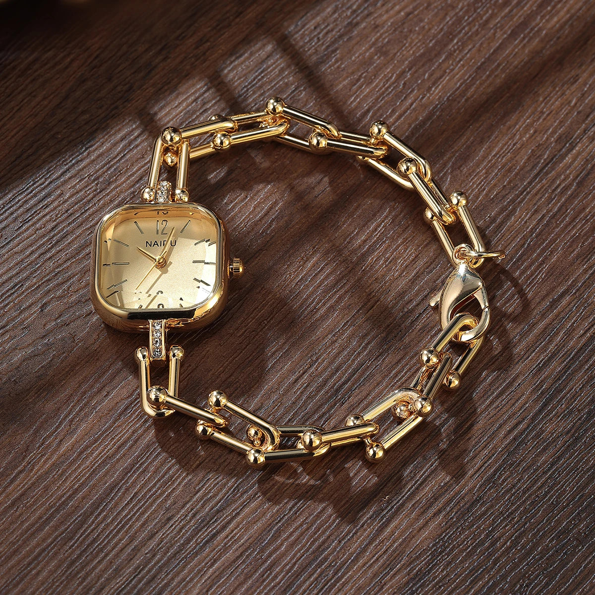 Gold Bohemian Retro Women's Quartz Watch – Roman Numeral Women's Fashion Watch Nixie
