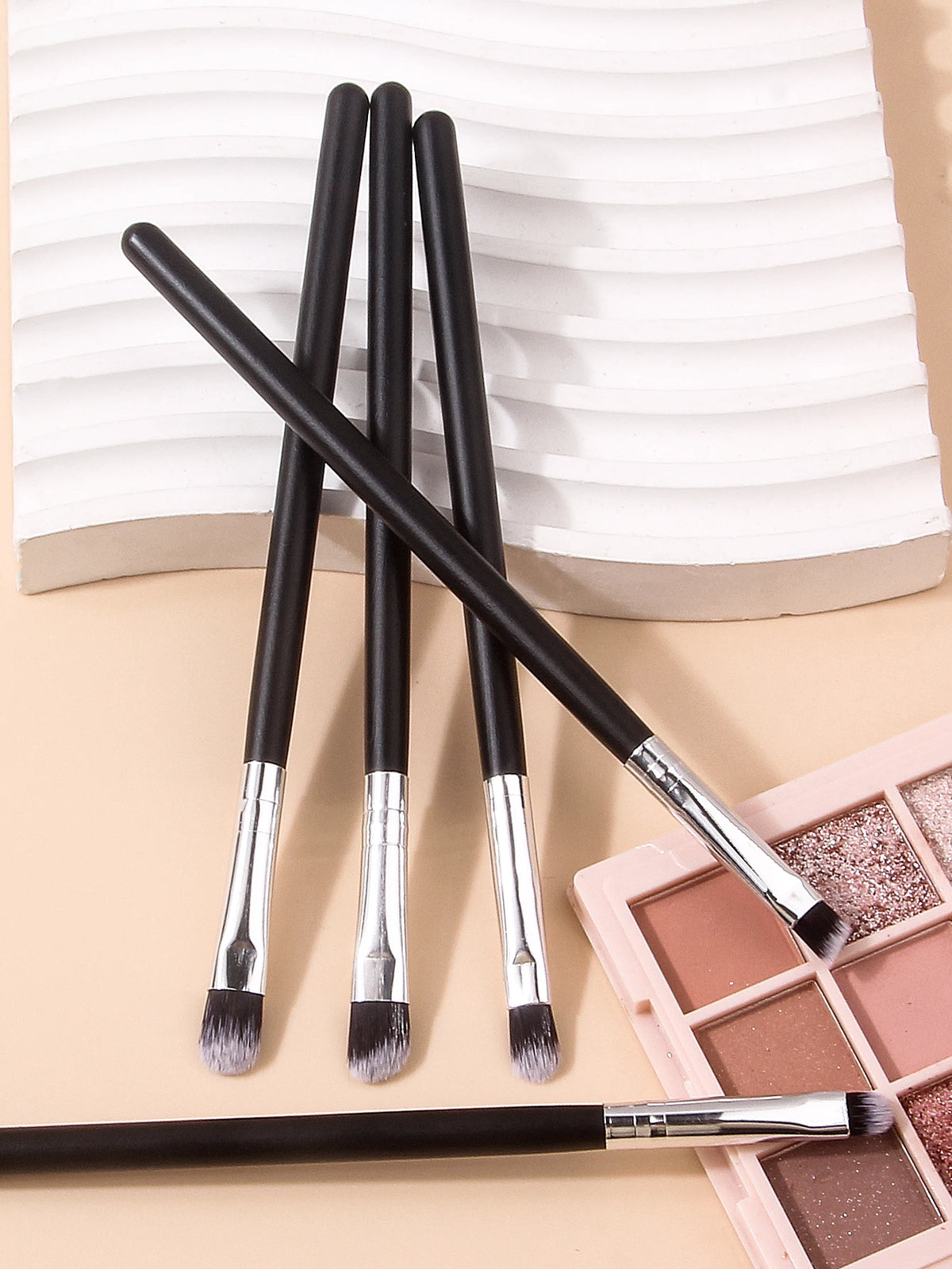 5-Piece Eye Makeup Brush Set – Eyeshadow & Blending Brushes Eye Makeup Brush Set Nixie