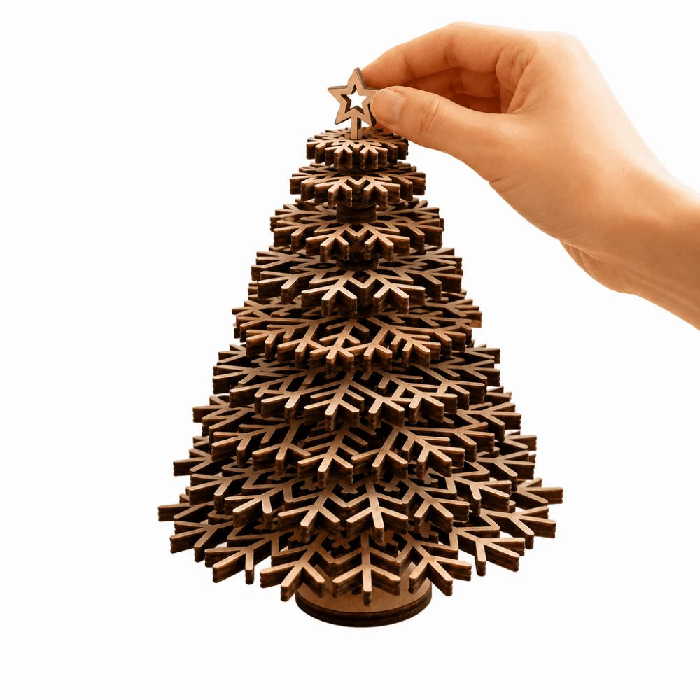 DIY Wood Christmas Tree Ornament with Snowflake Plate – Desktop