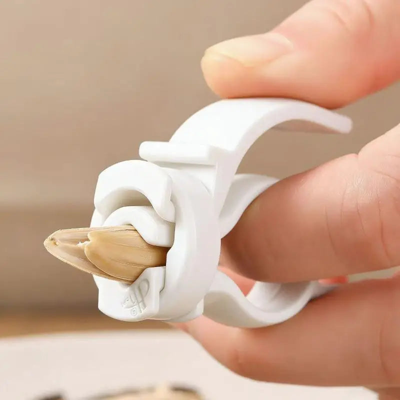 Sunflower Seed Cracker Pliers 2Pcs – Handheld Shell Peeler Seed Cracker Tool Nixie