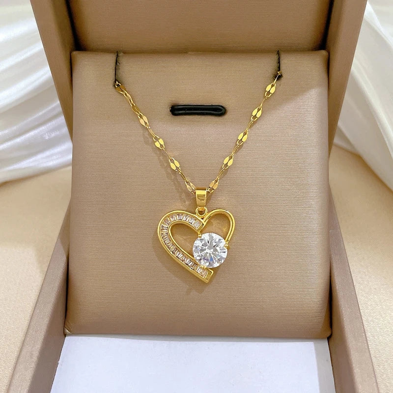 Women's Heart Pendant Necklace – Gold Stainless Steel Choker Pendant Necklace Nixie