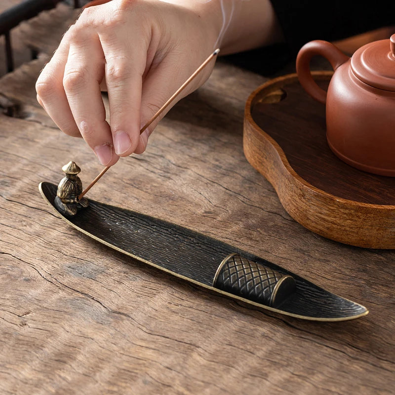 Long Leaf Incense Holder & Ash Catcher – Meditation Décor Incense Holder Nixie