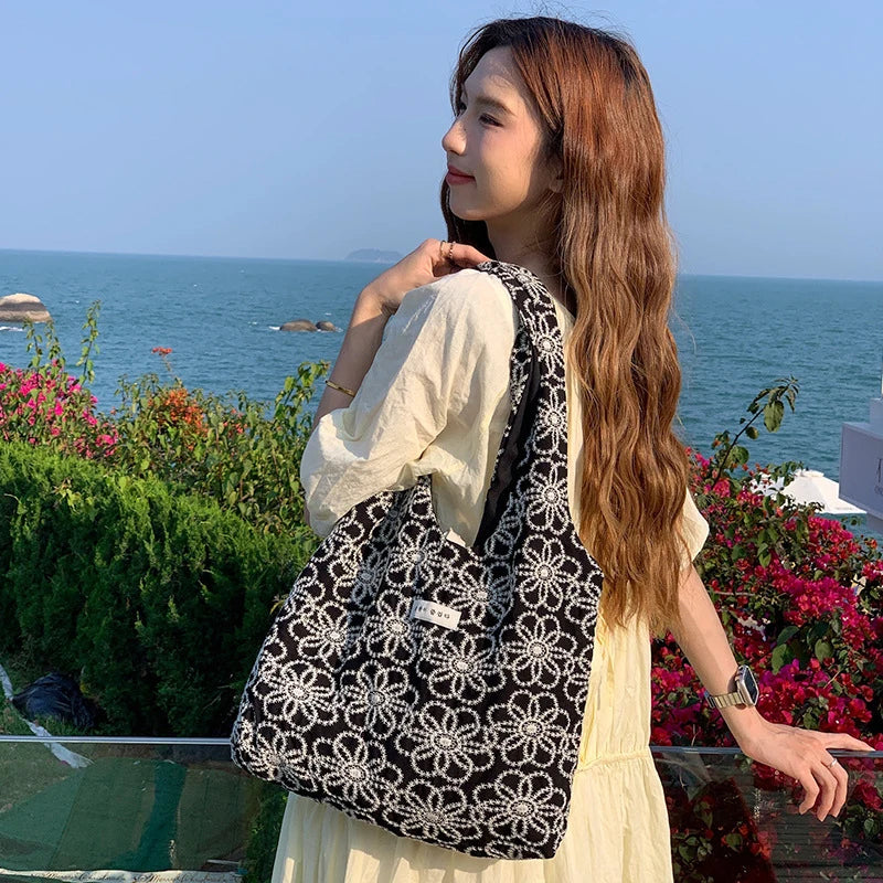 Embroidered Floral Bucket Tote Bag – Women's Shopping Bag Floral Tote Bag Nixie