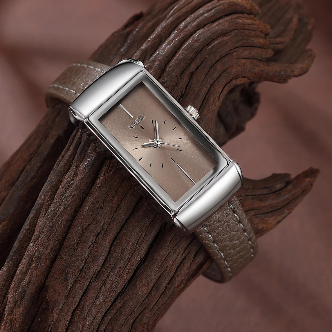 Women's Retro Square Quartz Watch with Leather Strap | Naidu