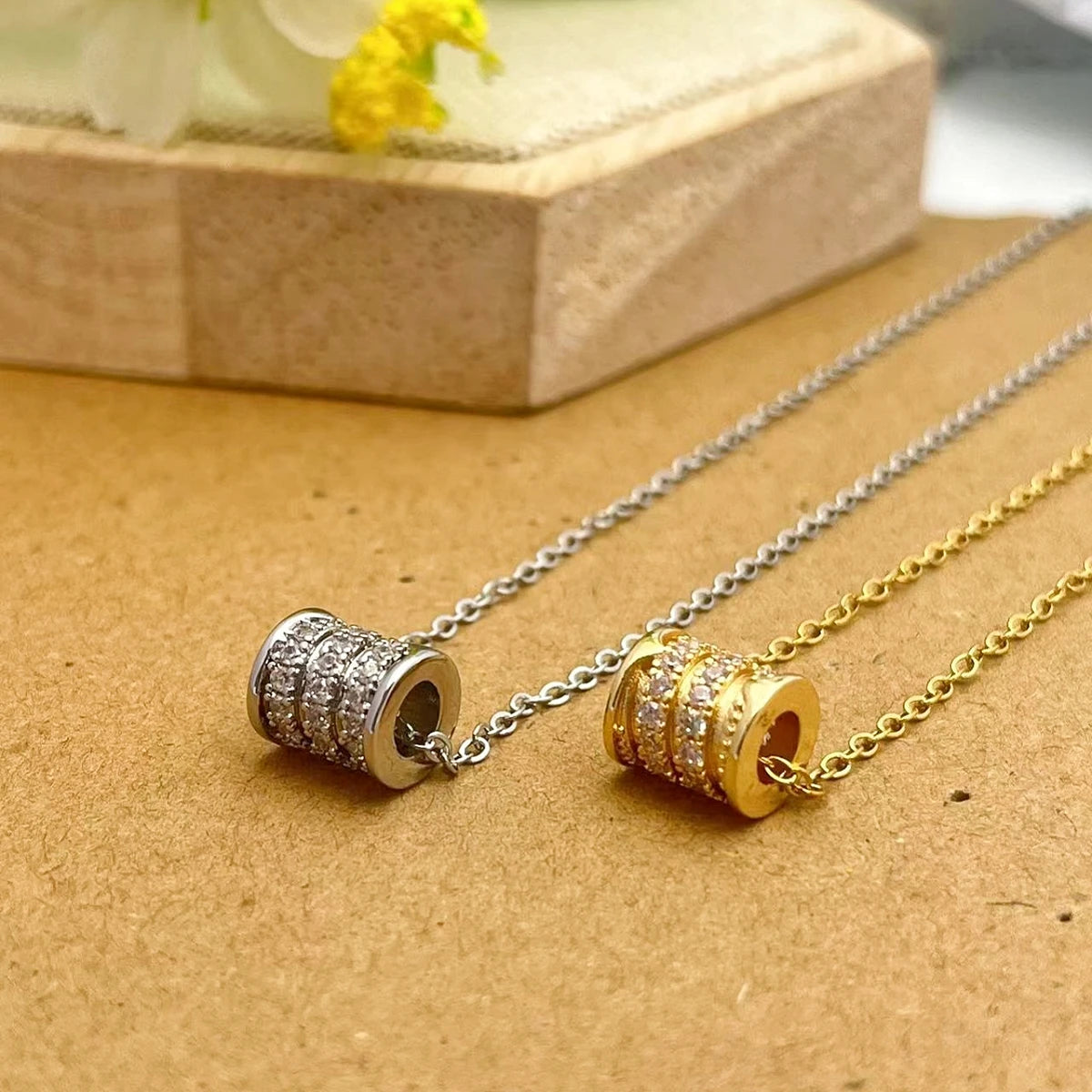 Women's Copper Zirconia Pendant Necklace | Light Luxury Fashion Fashion Pendant Necklace Nixie
