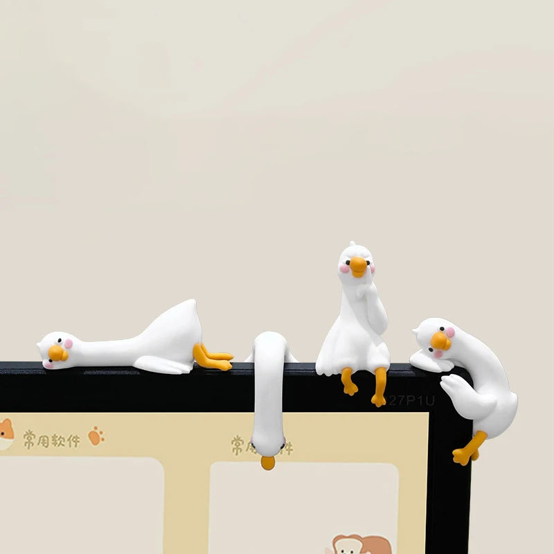 3D Resin Duck Ornament – Desk, Dashboard & Monitor Decor Resin Desk Ornament Nixie