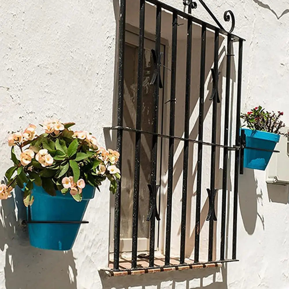 Wall Mounted Metal Flower Pot Holder Ring | Black Planter Rack